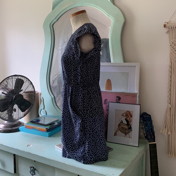 5/$25 Zara Basics Floral blue dress with pockets - Picture 13 of 13